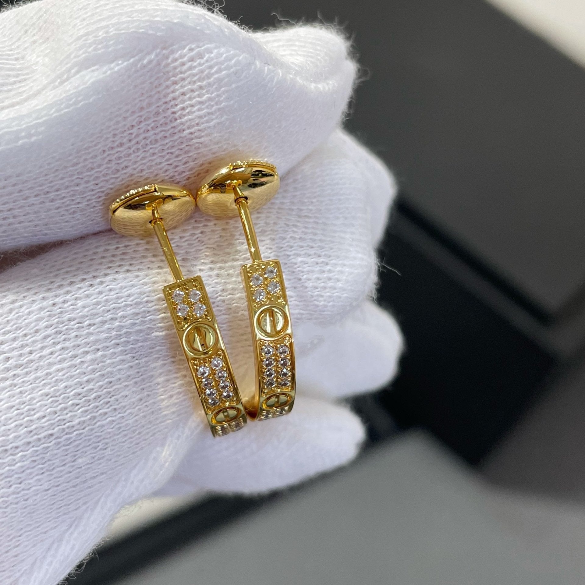 CCLOVE DIAMOND GOLD HOOP EARRINGS