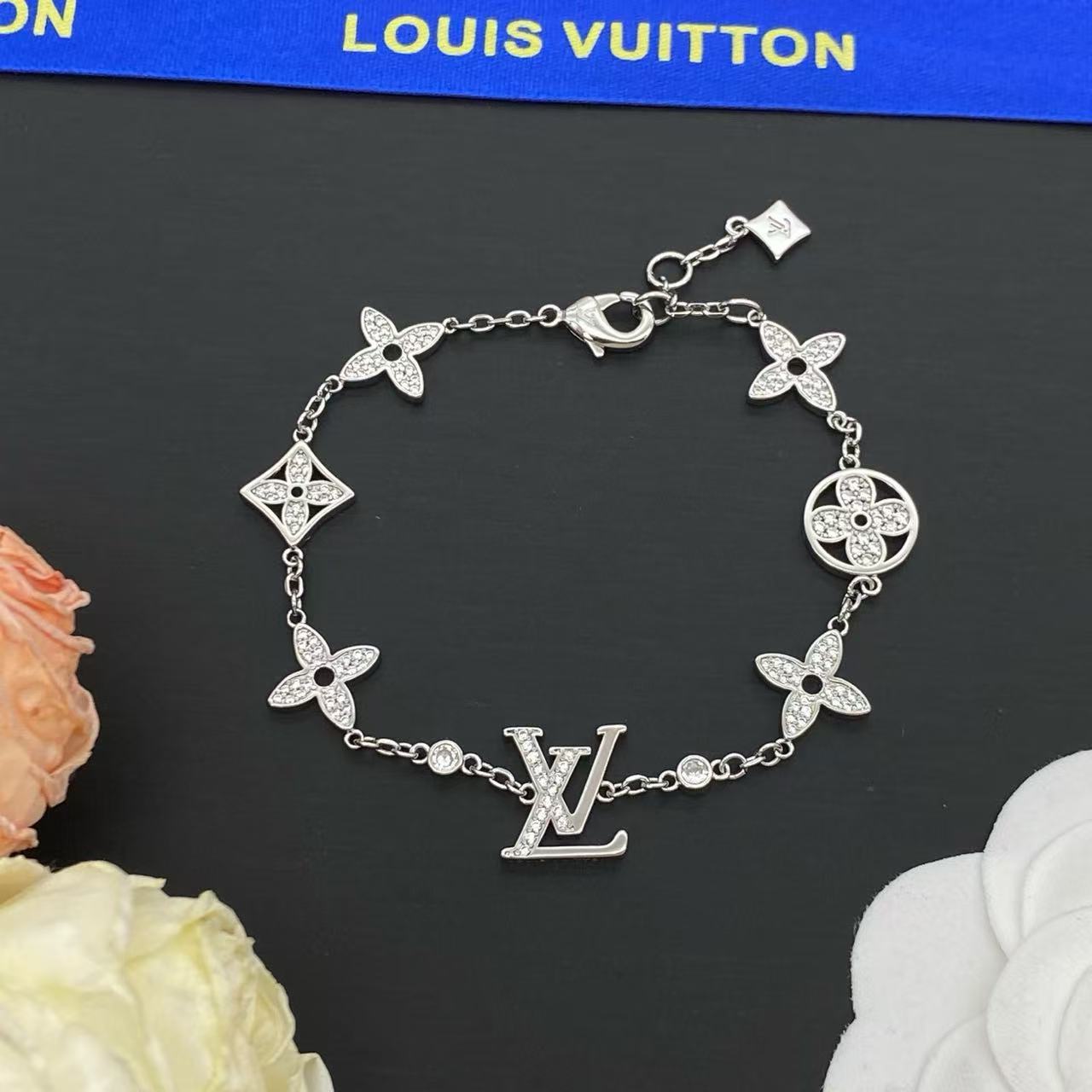 High quality luxury pure silver S925 bracelet Free Shipping