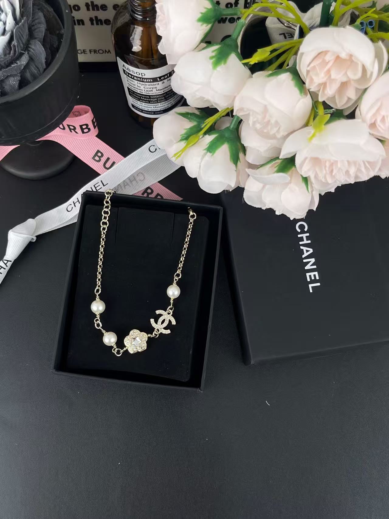 18K CC -Style Elegant Pendant Bracelet for Women
