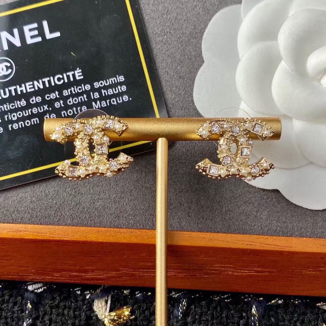 High quality luxury s925 earrings.High quality pure silver material, will not fade, Free Shipping