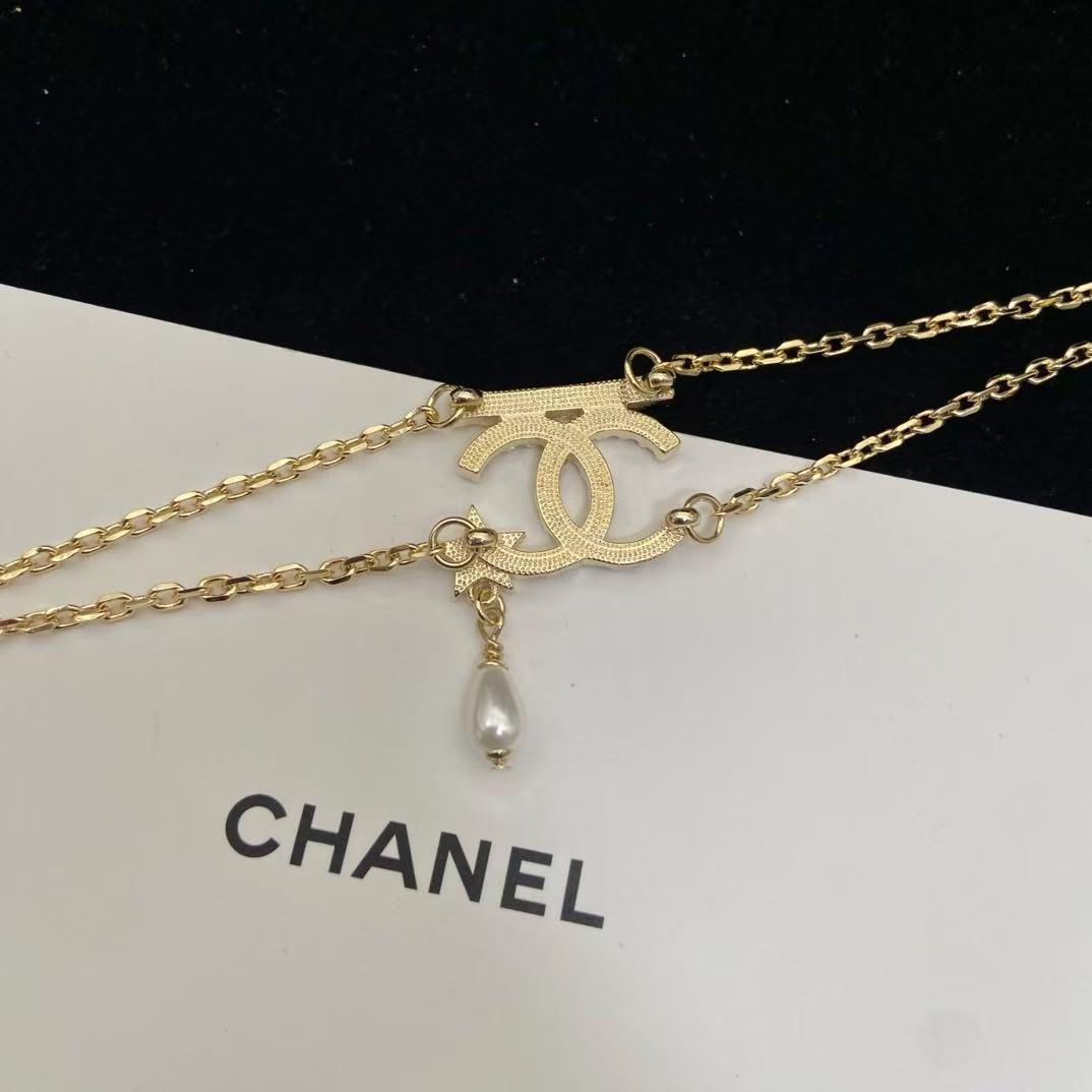 18K CC -Style Elegant Pendant Bracelet for Women