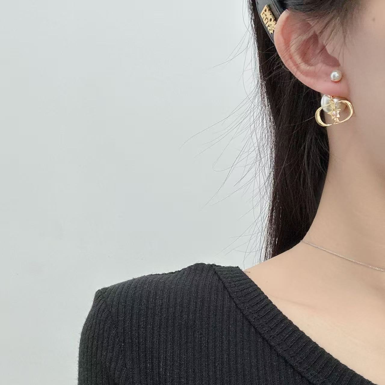 Luxury pearl earrings.High quality pure silver material, will not fade, Free Shipping