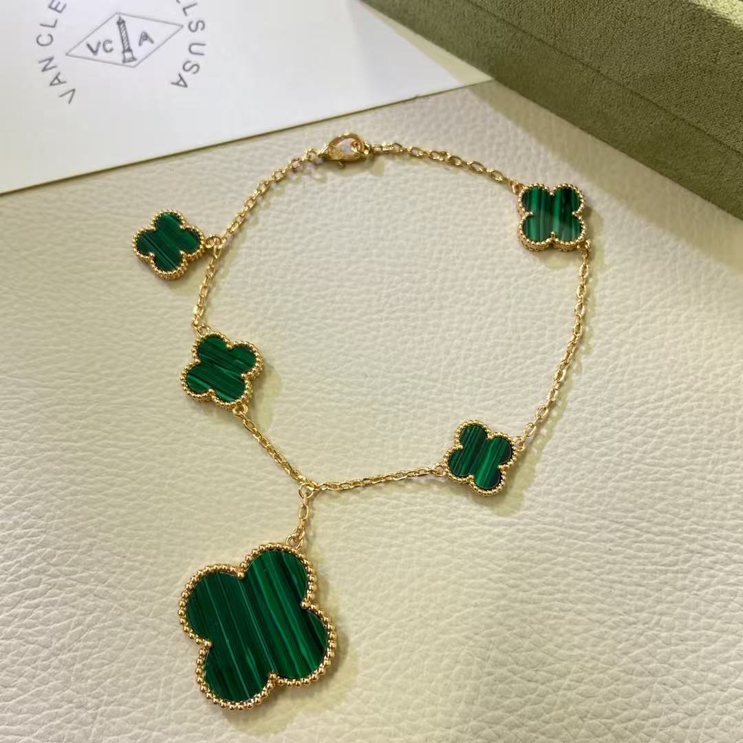 High quality four leaf clover luxury pure silver is S925 bracelet Free Shipping