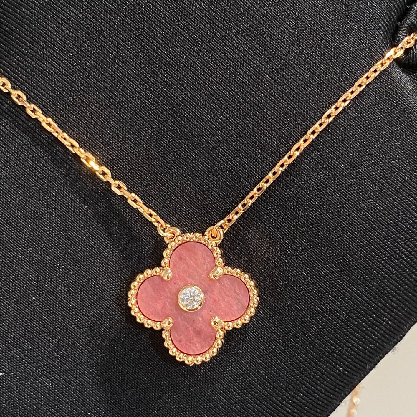 [✨CC💎]CLOVER 15MM DIAMOND RHODONITE NECKLACE