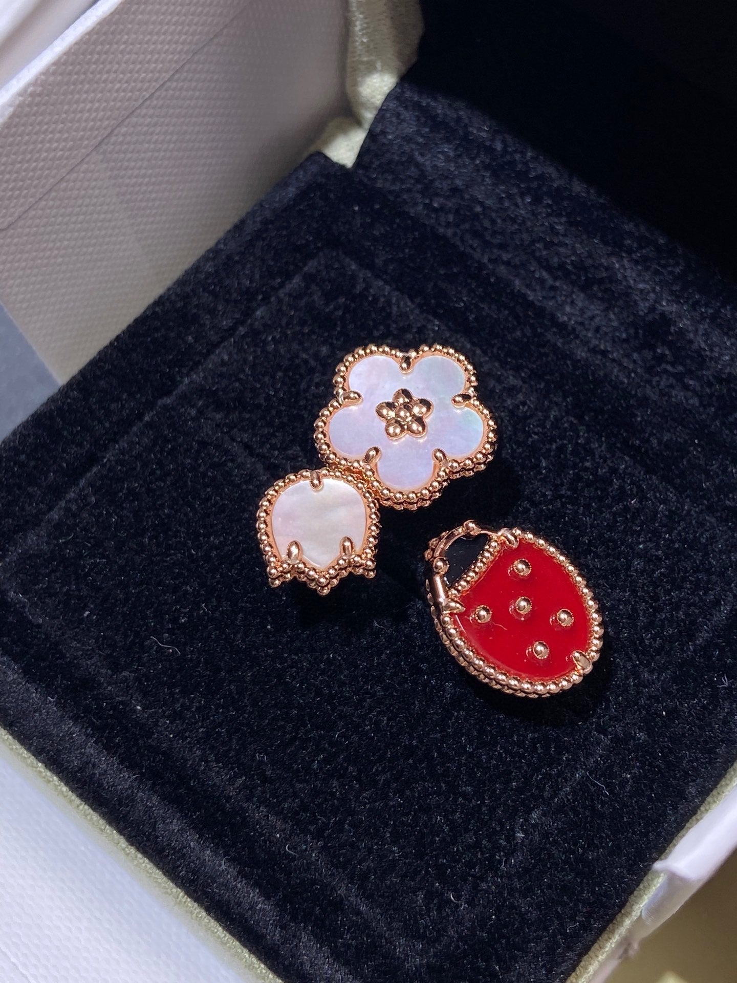[✨CC💎]LUCKY 3 MOTIF ROSE GOLD RING