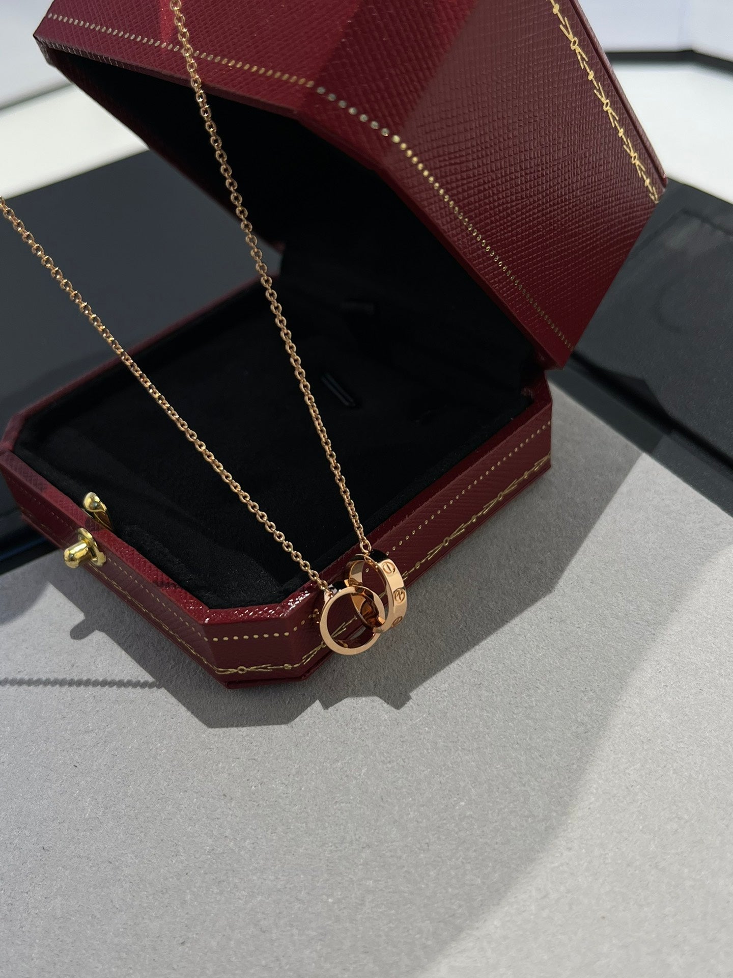 CC LOVE NECKLACE DOUBLE RING PINK GOLD