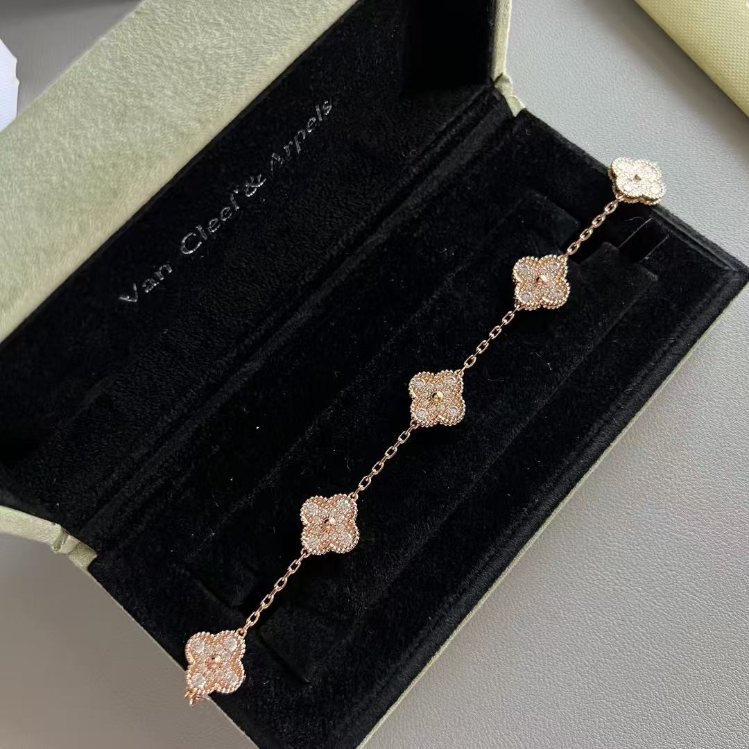 VCA CLOVER 5 MOTIF ONYXS BRACELET COLLECTION Free Shipping