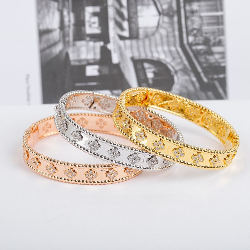 [CC jewelry]CLOVER BRACELET 8MM DIAMONDS