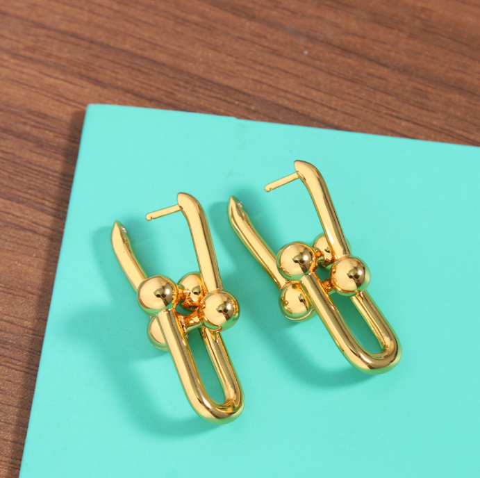 CCTF HORSESHOE BUCKLE EARRINGS