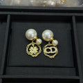 Luxury pearl earrings.High quality pure silver material, will not fade, Free Shipping
